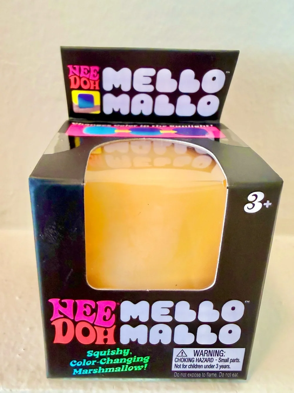 NEW NeeDoh Mello Mallo Color-Changing Marshmallow Squishy - Yellow!